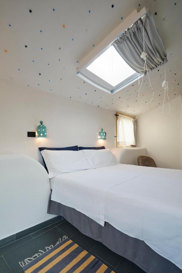 Upstairs - Skylight Apartman Lecce Kültér fotó